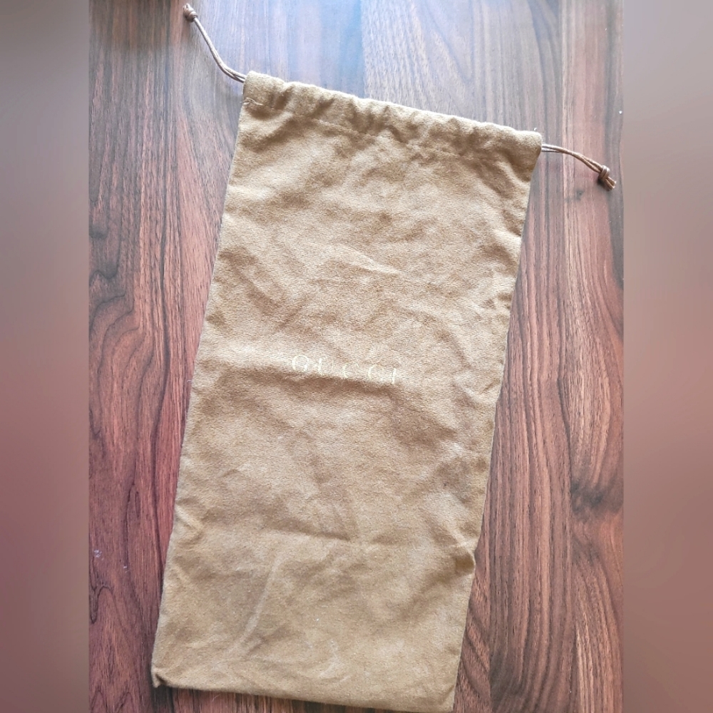Gucci dust bag
